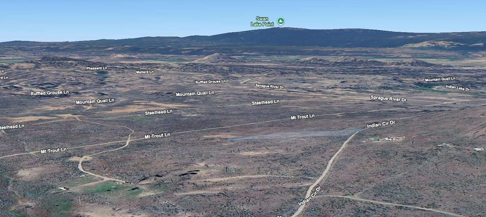 3 Acres of Residential Land for Sale in Chiloquin, Oregon