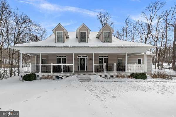 1.69 Acres of Residential Land with Home for Sale in Boonsboro, Maryland