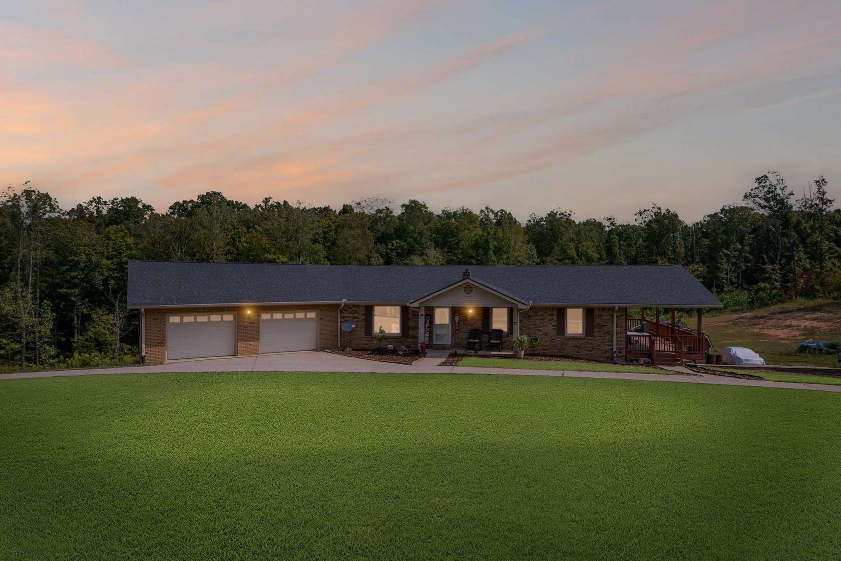 9 Acres of Residential Land with Home for Sale in Waverly, Tennessee