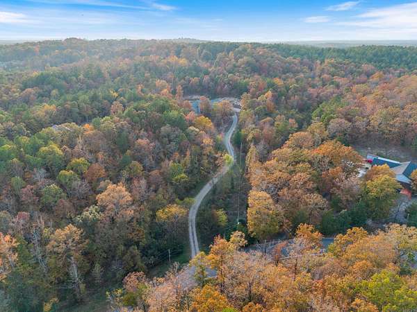 5.38 Acres of Residential Land with Home for Sale in Benton, Arkansas