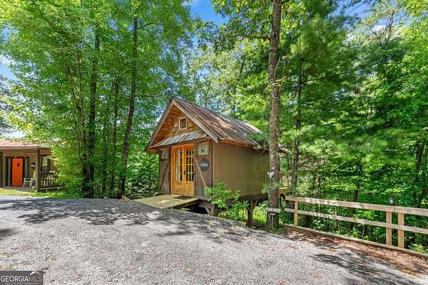 2.73 Acres of Residential Land with Home for Sale in Blue Ridge, Georgia