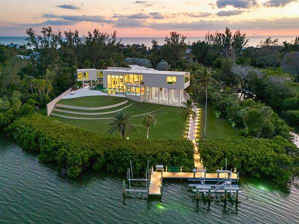 4.58 Acres of Land with Home for Sale in Longboat Key, Florida