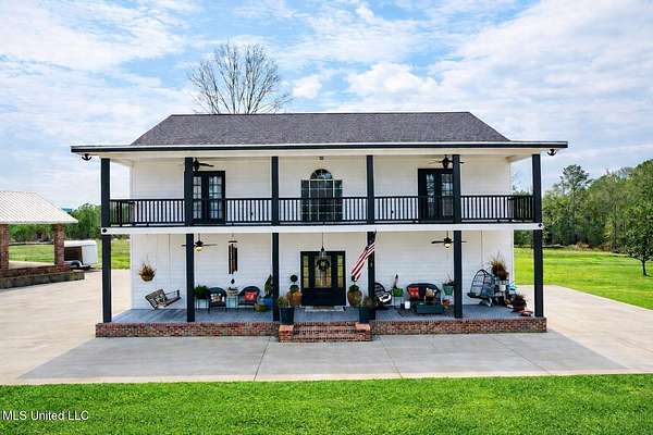 5.79 Acres of Residential Land with Home for Sale in Seminary, Mississippi