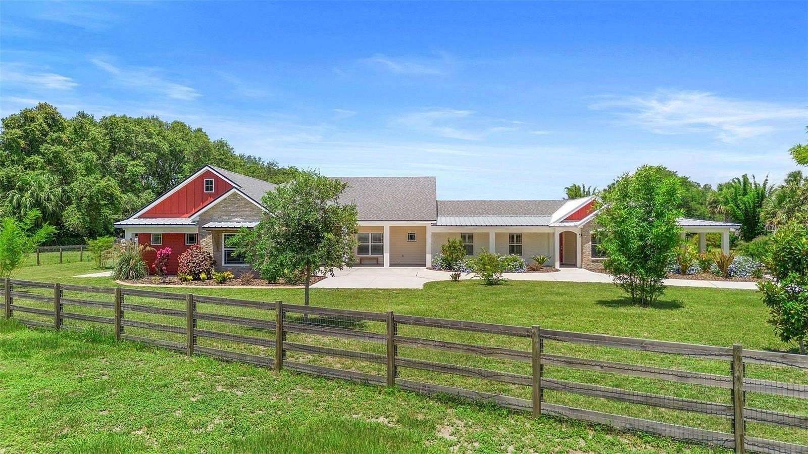 8 Acres of Land with Home for Sale in Geneva, Florida