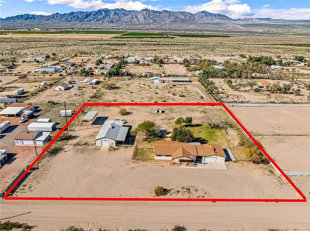 2.34 Acres of Residential Land with Home for Sale in Fort Mohave, Arizona