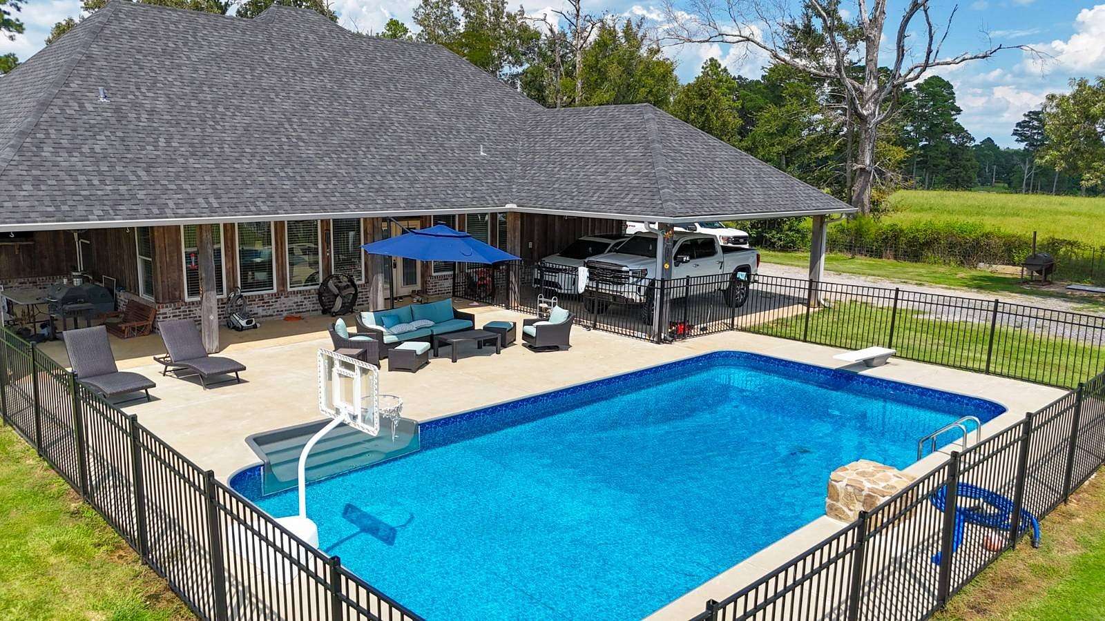 10 Acres of Land with Home for Sale in Columbia, Louisiana