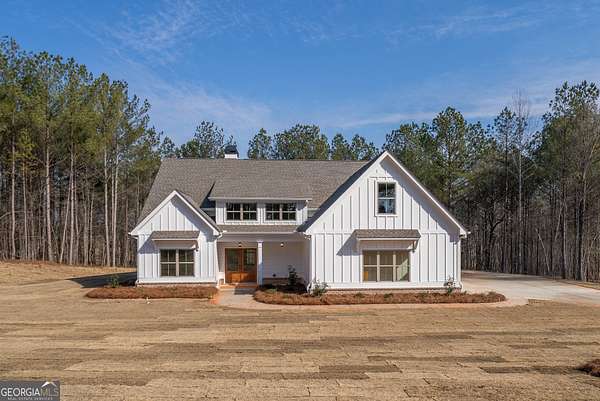 4.89 Acres of Residential Land with Home for Sale in Social Circle, Georgia
