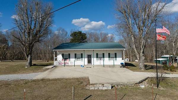 5.46 Acres of Land with Home for Sale in Sparta, Tennessee