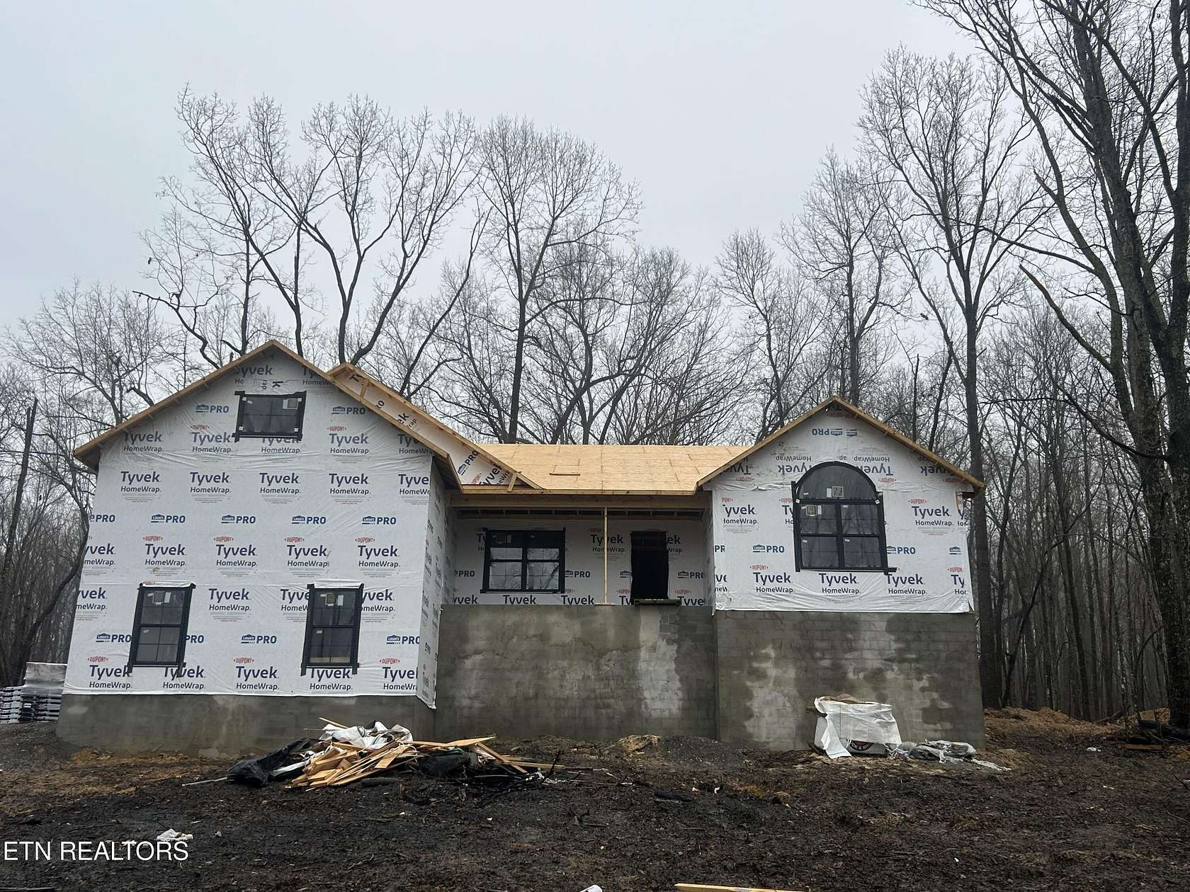 4 Acres of Residential Land with Home for Sale in Monterey, Tennessee