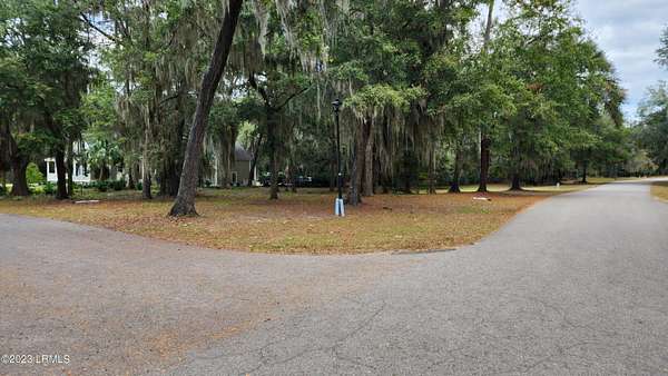 0.58 Acres of Land for Sale in Beaufort, South Carolina