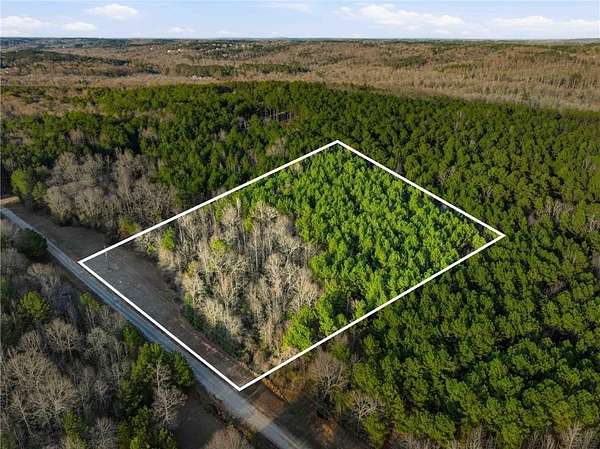 5 Acres of Residential Land for Sale in Loganville, Georgia