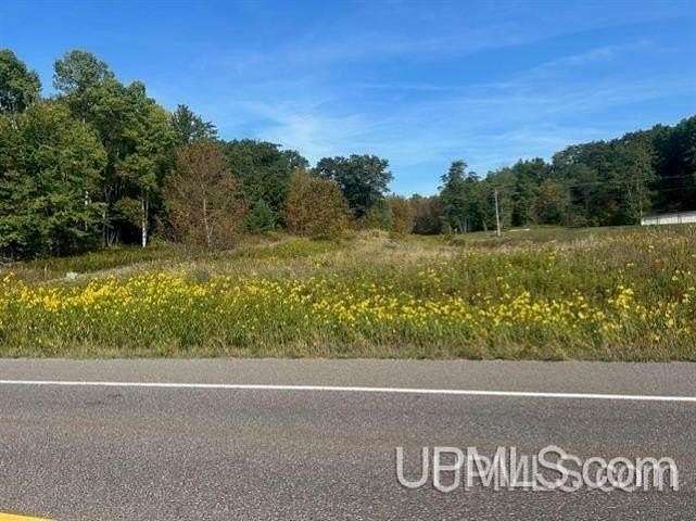 1.13 Acres of Residential Land for Sale in Iron Mountain, Michigan