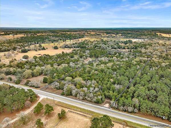 15 Acres of Recreational & Residential Land for Sale in New Ulm, Texas