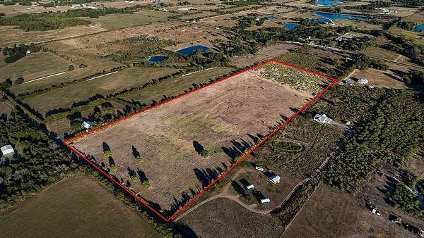 30 Acres of Agricultural & Residential Land for Sale in Carmine, Texas
