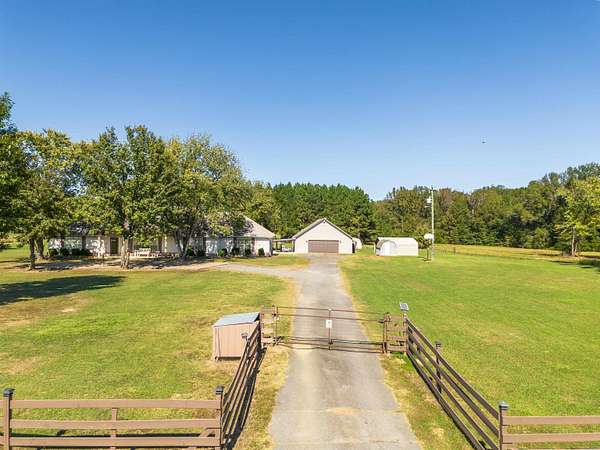 9 Acres of Land with Home for Sale in Vilonia, Arkansas