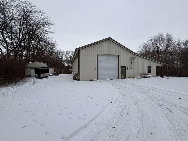 3.66 Acres of Residential Land with Home for Sale in Seymour, Illinois