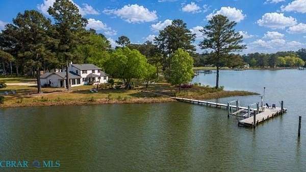 10 Acres of Recreational Land with Home for Sale in Mathews, Virginia