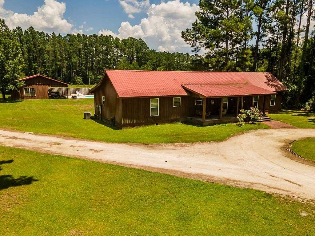11 Acres of Land with Home for Sale in Hortense, Georgia