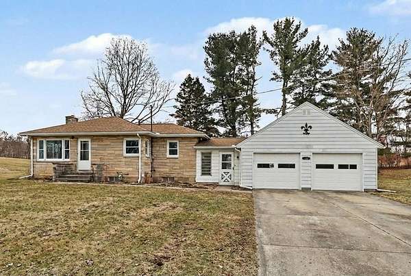 2 Acres of Land with Home for Sale in Battle Creek, Michigan