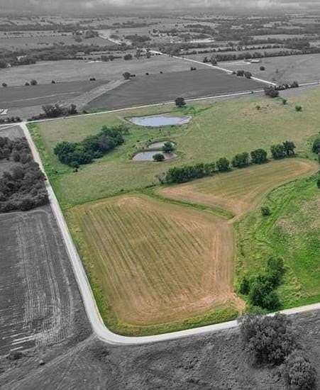 80 Acres of Agricultural Land for Sale in Fort Scott, Kansas