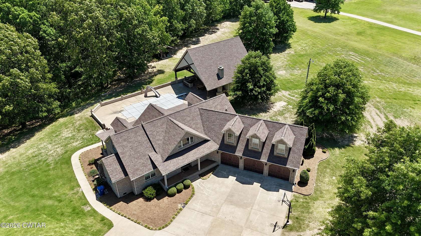 5 Acres of Land with Home for Sale in Dyersburg, Tennessee