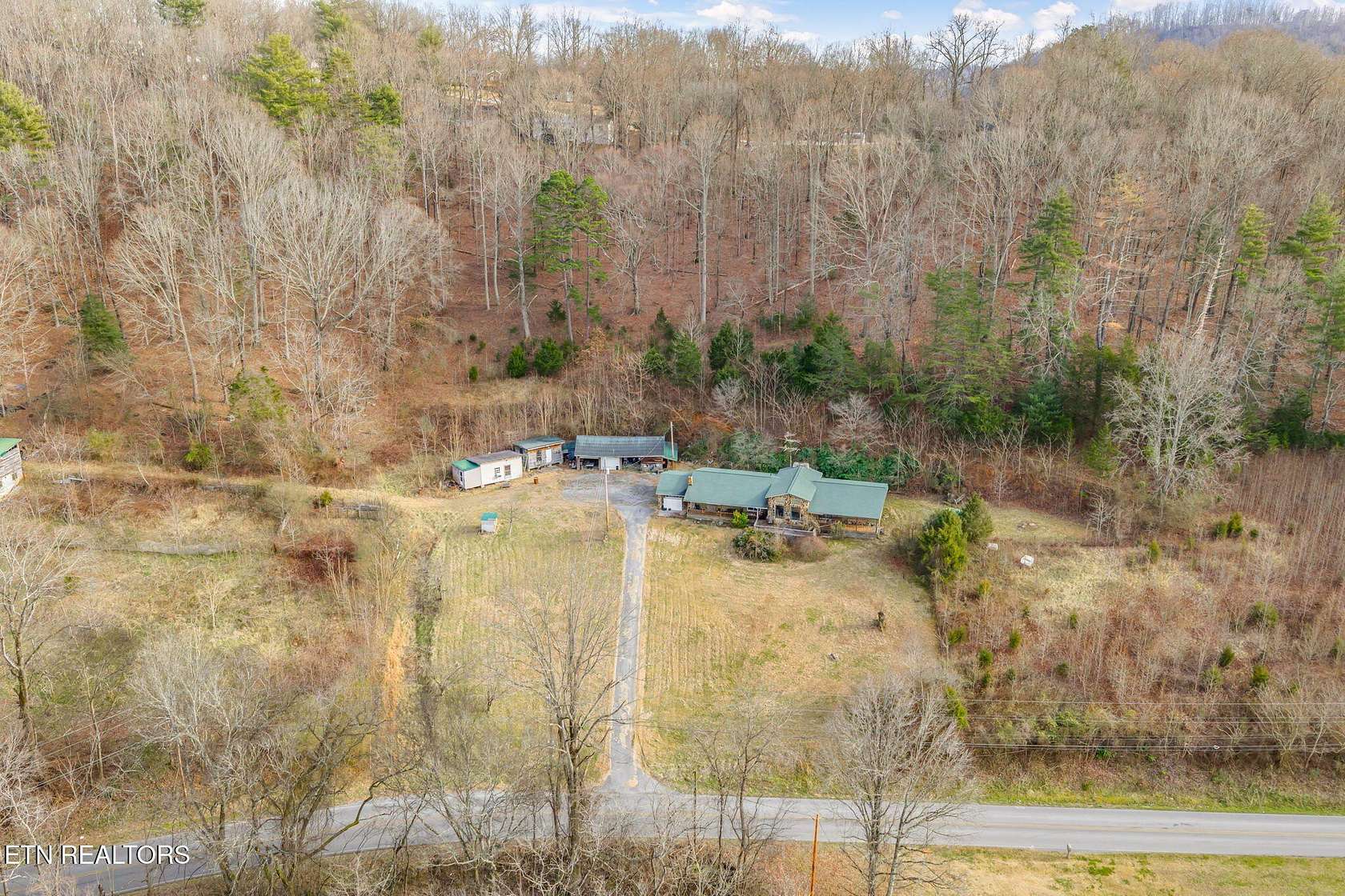 18 Acres of Land with Home for Sale in Harriman, Tennessee