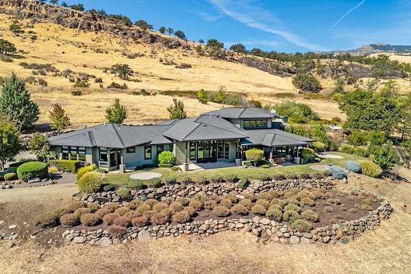 25 Acres of Agricultural Land with Home for Sale in Ashland, Oregon