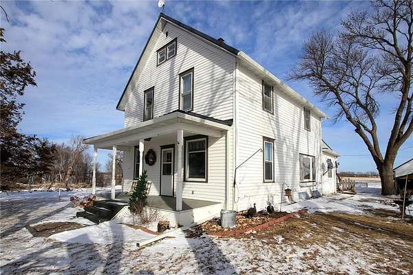 3.14 Acres of Residential Land with Home for Sale in Hutchinson, Minnesota