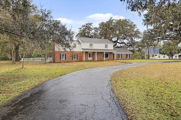 4.24 Acres of Land with Home for Sale in Tallahassee, Florida