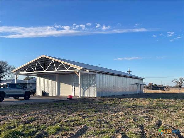 5.6 Acres of Improved Commercial Land for Sale in Seguin, Texas