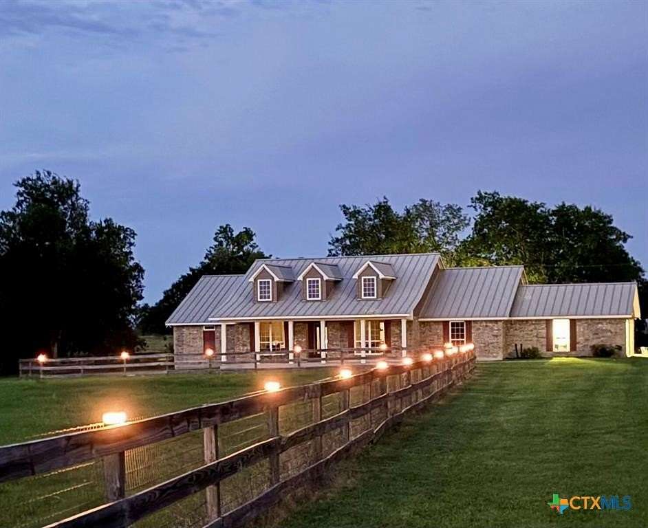 15 Acres of Land with Home for Sale in Bartlett, Texas