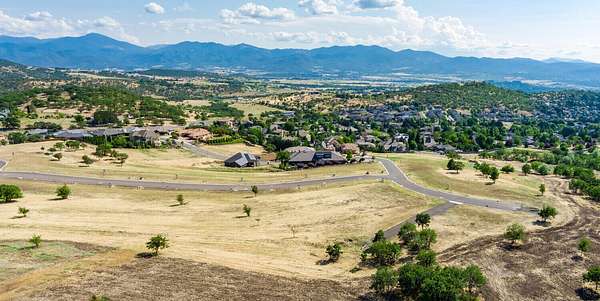 0.33 Acres of Residential Land for Sale in Medford, Oregon