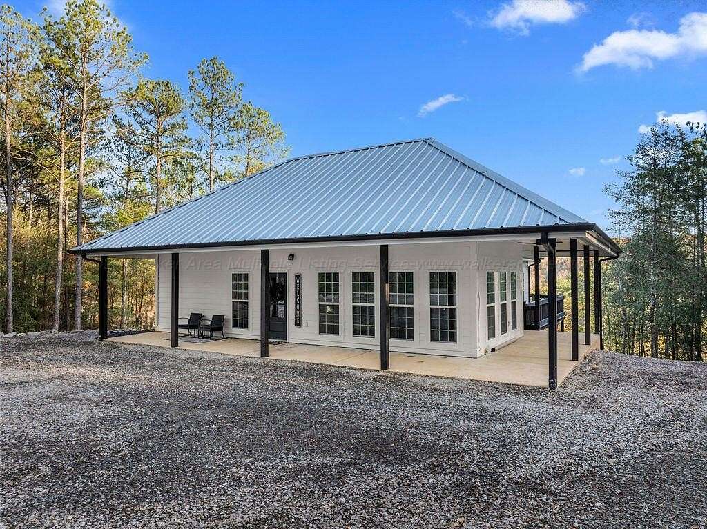 2 Acres of Land with Home for Sale in Jasper, Alabama
