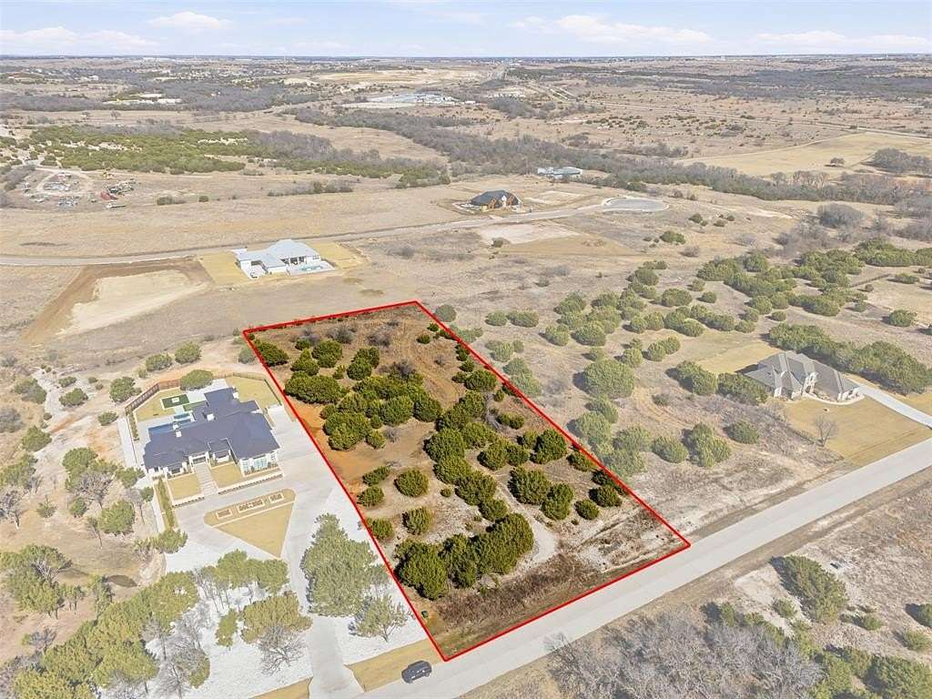 2 Acres of Residential Land for Sale in Cresson, Texas