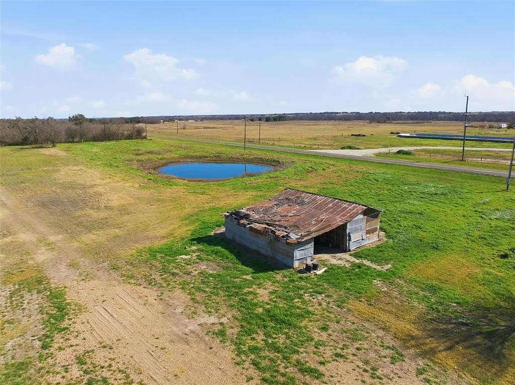 104 Acres of Recreational Land & Farm for Sale in Chilton, Texas