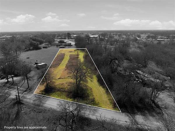 1.45 Acres of Residential Land for Sale in Marlin, Texas