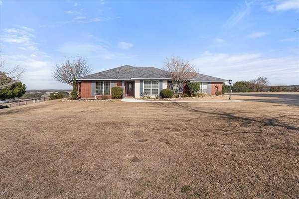 5.1 Acres of Residential Land with Home for Sale in Granbury, Texas