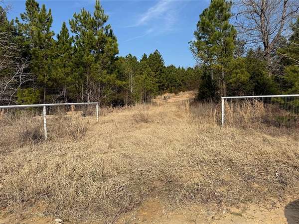 5.56 Acres of Land for Sale in Canton, Texas