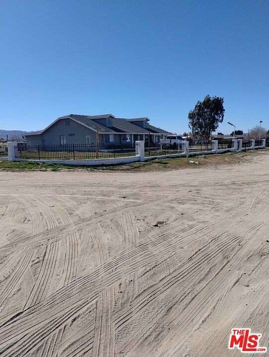 2 Acres of Land for Sale in Sun Village, California