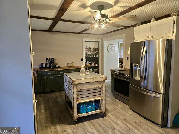 7 Acres of Residential Land with Home for Sale in Carlton, Georgia