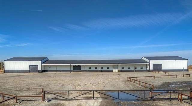 6 Acres of Improved Commercial Land for Sale in Wagoner, Oklahoma