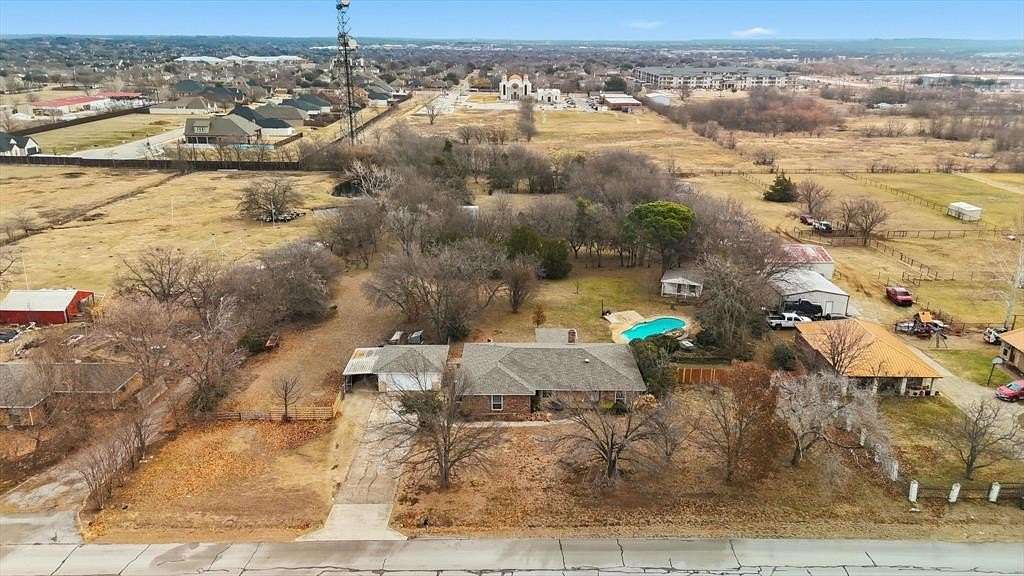 2.88 Acres of Residential Land with Home for Sale in Fort Worth, Texas