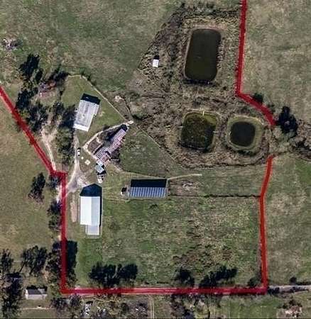 10 Acres of Residential Land with Home for Sale in Emory, Texas