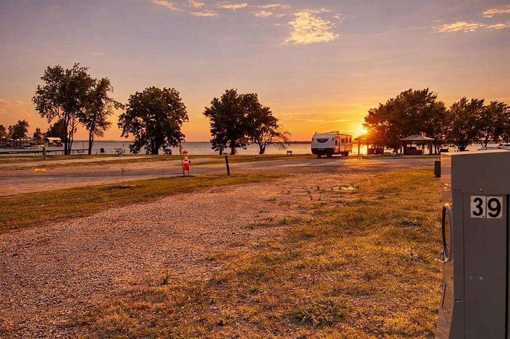 0.09 Acres of Land for Sale in Kerens, Texas