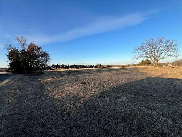 2.2 Acres of Residential Land for Sale in Waxahachie, Texas