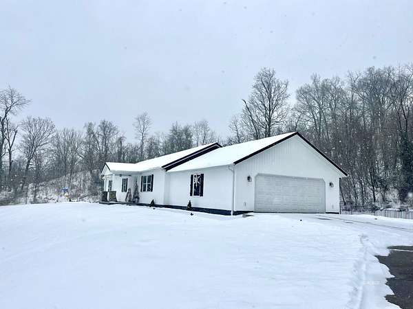3.24 Acres of Residential Land with Home for Sale in Pomeroy, Ohio