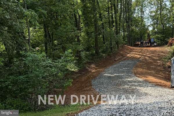 2.29 Acres of Land with Home for Sale in Warrenton, Virginia