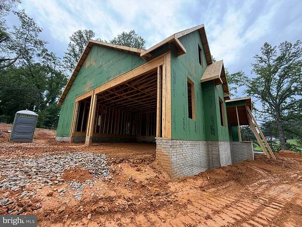 2.29 Acres of Land with Home for Sale in Warrenton, Virginia