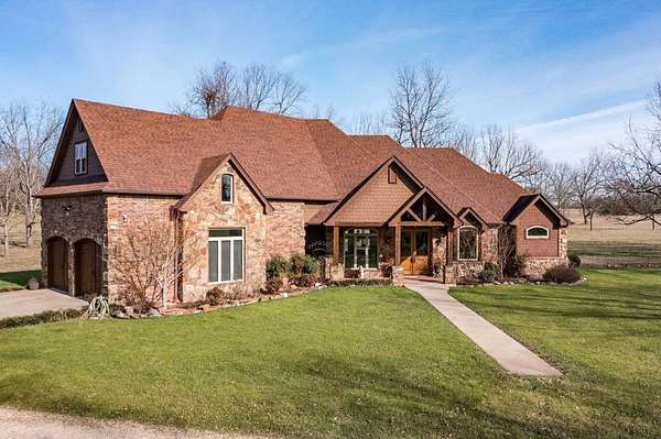 42 Acres of Agricultural Land with Home for Sale in Hugo, Oklahoma