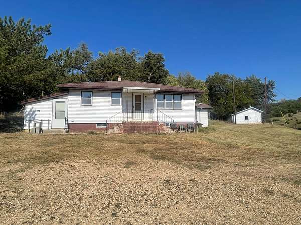 7 Acres of Residential Land with Home for Sale in Verdigre, Nebraska